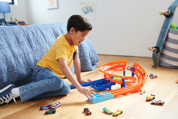 : BONUS 35 zł Hot Wheels® Action - Zakręcona pętla